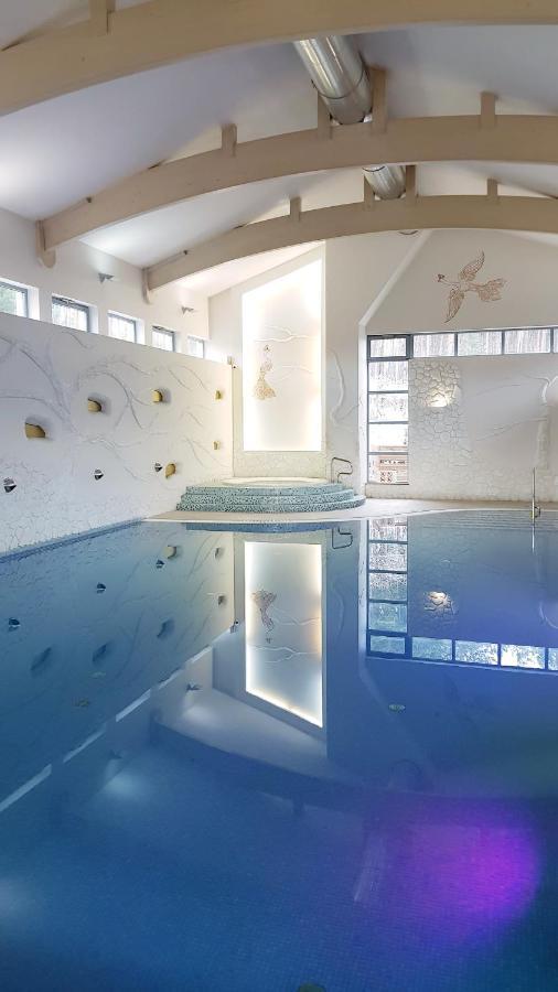 אושנו לובוסקי Afrodyta Spa & Wellness Resort מראה חיצוני תמונה